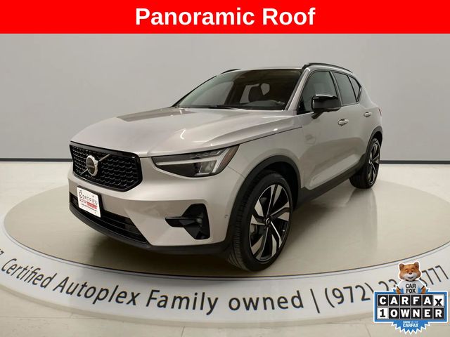 2025 Volvo XC40 B5 Plus Dark Theme AWD
