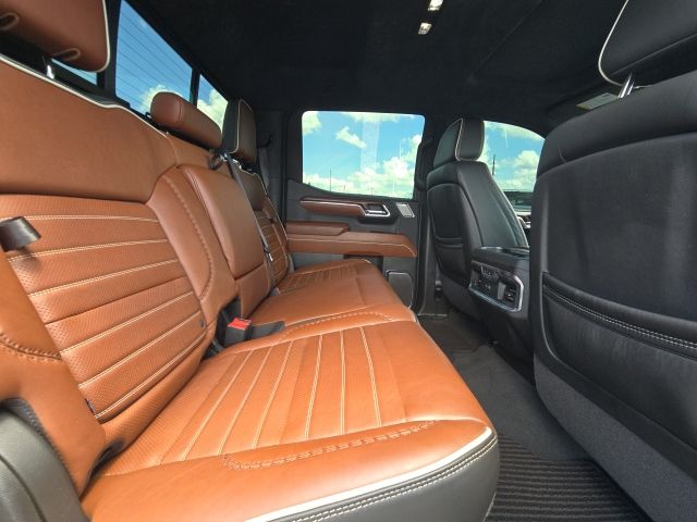 2024 GMC Sierra 1500 Denali Ultimate:C02348