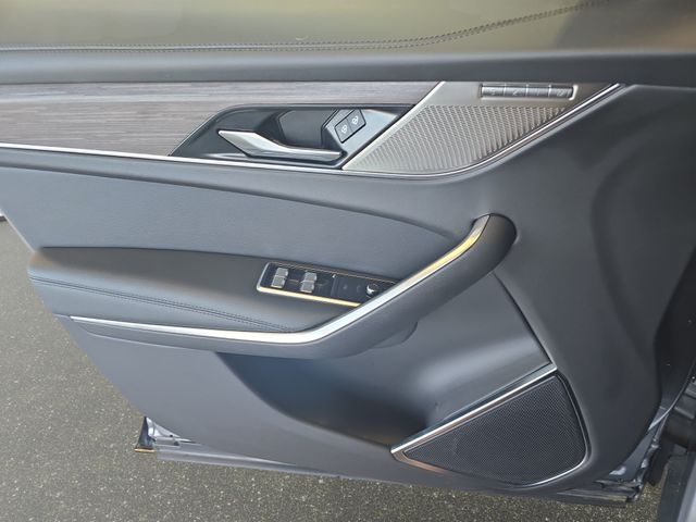Used 2023 Gray Jaguar P250 S image 29