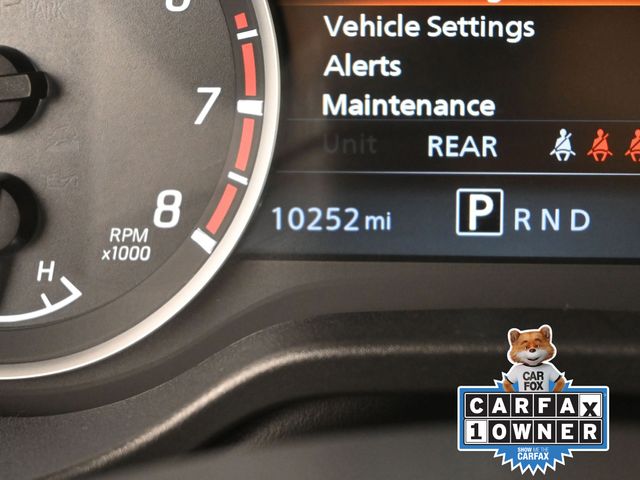 2024 Nissan Titan SV photo