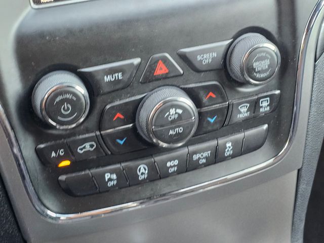 2020 Jeep Grand Cherokee Laredo E:B02330