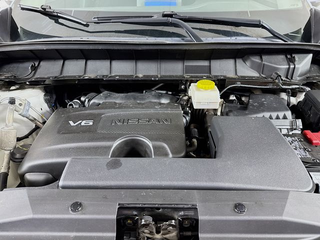 2022 Glacier White Nissan Pathfinder S FWD SUV