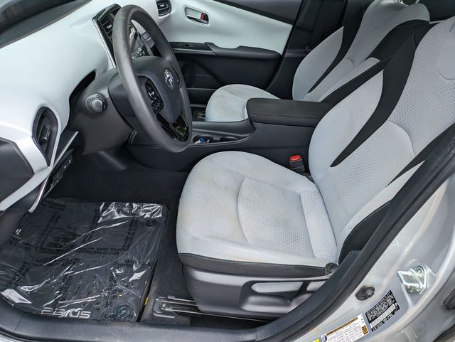 2019 Toyota Prius LE AWD-e photo