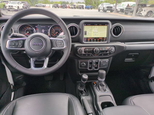 Used 2023 White Jeep Overland image 30