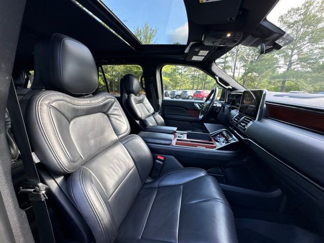 Used 2021 Black Lincoln Reserve image 21