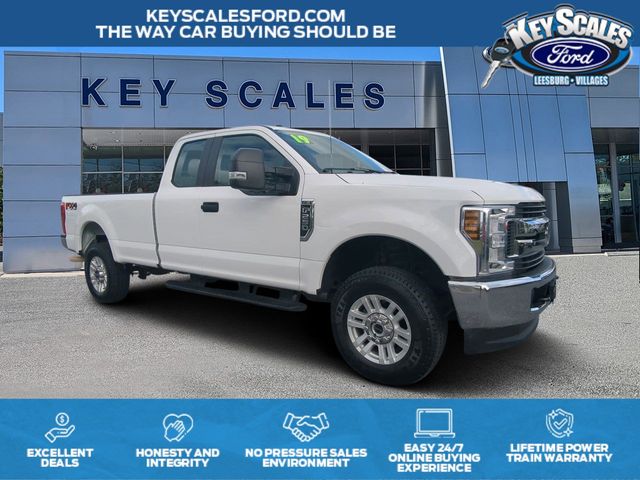 Oxford White 2019 Ford F-250 Super Duty XL SuperCab 4WD Pickup Truck Four-Wheel Drive 6-Speed Automatic