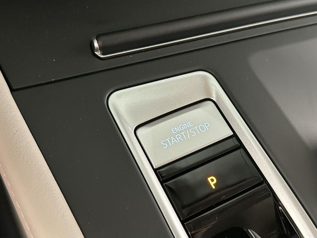 2026 Volkswagen Atlas 2.0T SE Black at South Hills CDJR