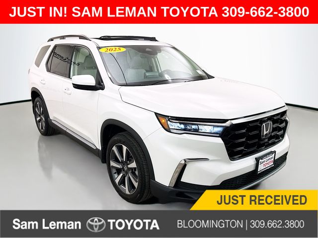 Platinum White Pearl 2025 Honda Pilot Touring AWD SUV / Crossover All-Wheel Drive Automatic