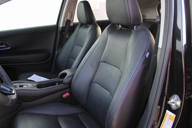 Used 2020  Honda Touring image 28