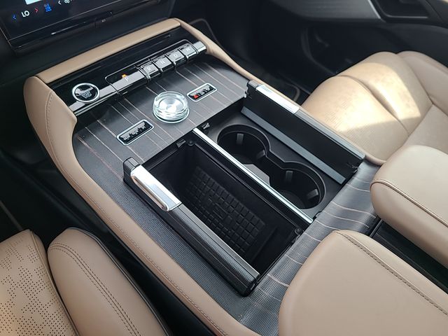 Used 2025 Lincoln Navigator SUV