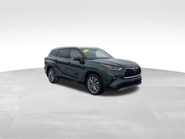 used 2023 Toyota Highlander car, priced at $43,136