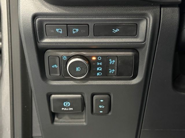 Used 2022 Gray Ford XLT image 12