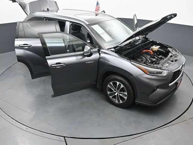 2021 Toyota Highlander Hybrid XLE 55