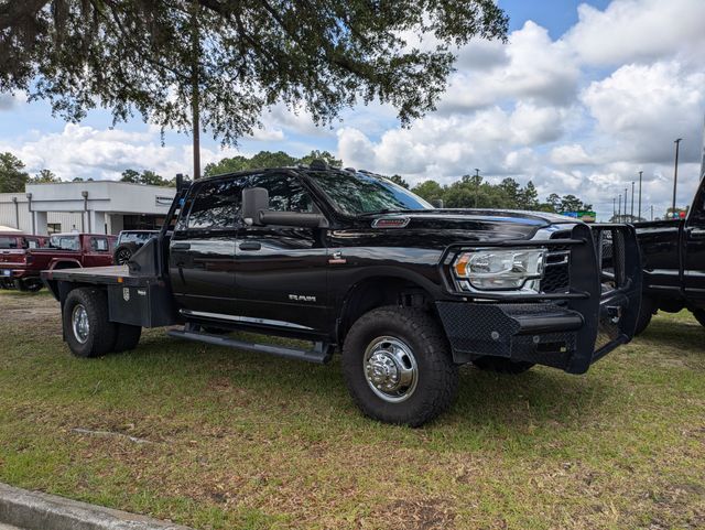 2022 Ram 3500 Chassis Tradesman/SLT/Laramie/Limited