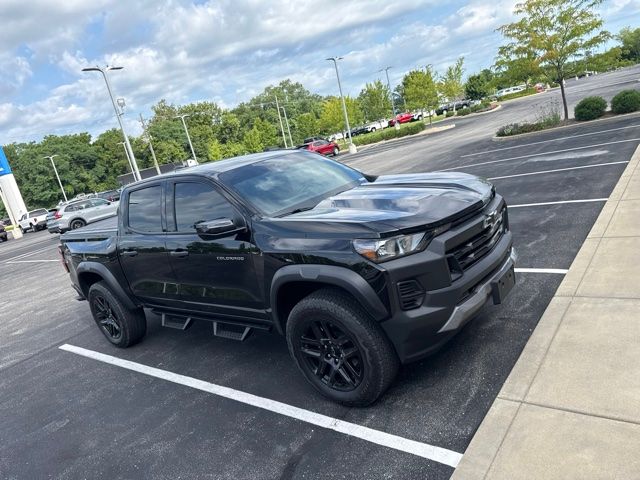 Black 2024 Chevrolet Colorado Pickup Truck Four-Wheel Drive 8-Speed Automatic