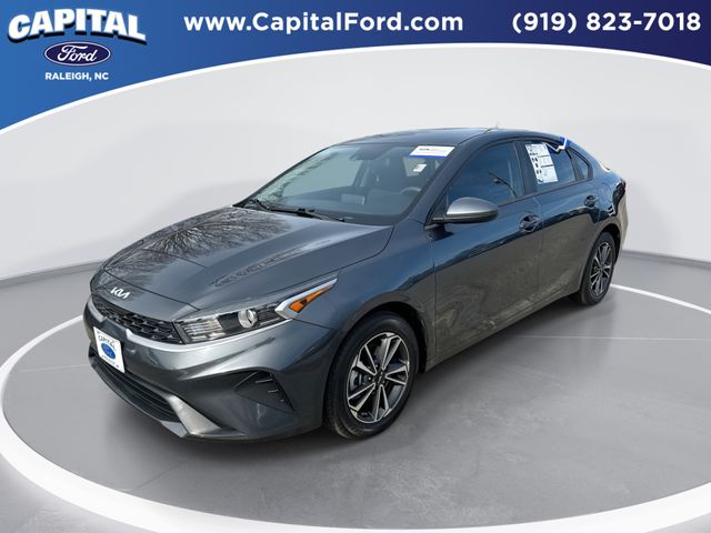 2024 Kia Forte LXS's photo