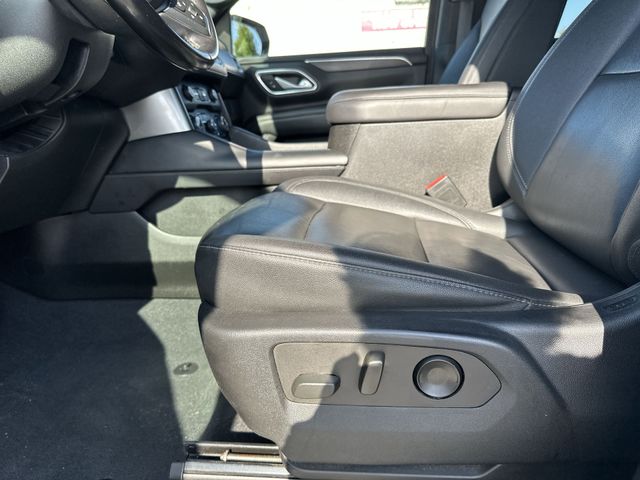 Used 2022 White Chevrolet Z71 image 13