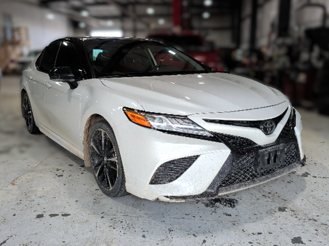 2020 Toyota Camry XSE FWD