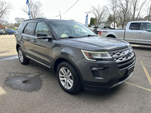 Used 2018 Gray Ford XLT image 11