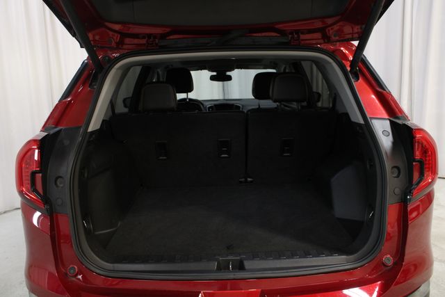 Used 2023 Red GMC AT4 image 32