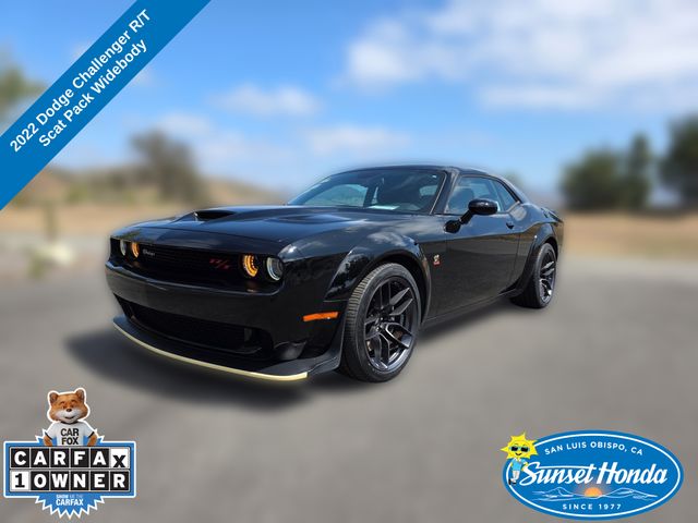 Pitch Black Clearcoat 2022 Dodge Challenger Coupe Rear-Wheel Drive 8-Speed Automatic