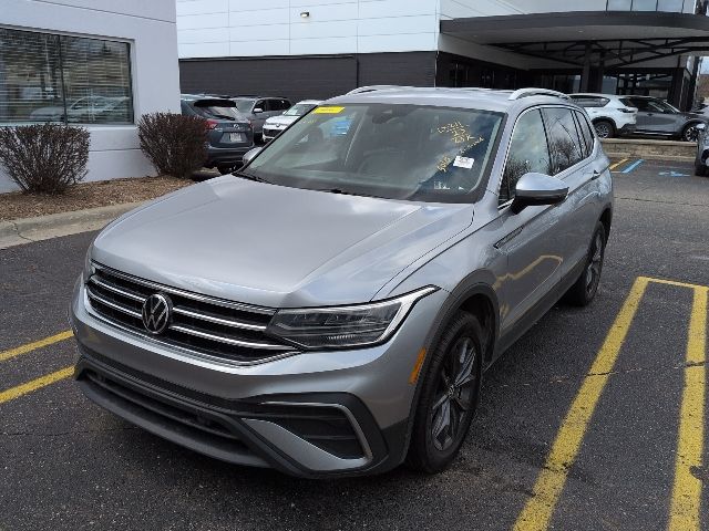 2023 Volkswagen Tiguan 2.0T SE