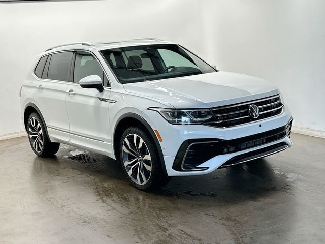 2022 Volkswagen Tiguan 2.0T SEL R-Line White at South Hills Kia