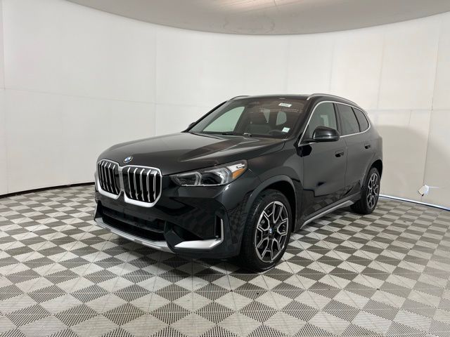 Used 2026 Black BMW xDrive28i image 3