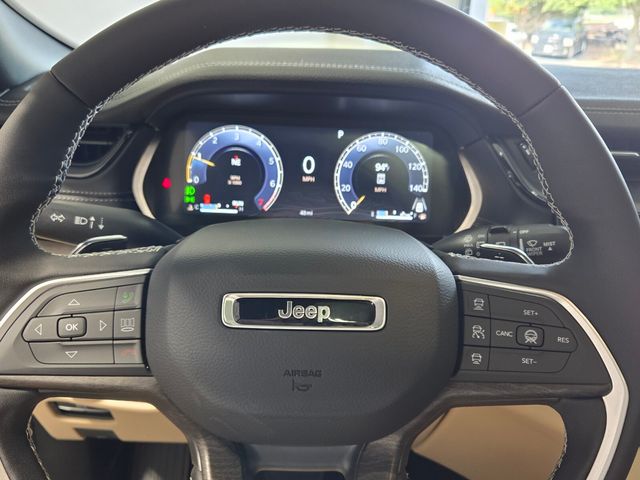 New 2026 White Jeep Limited image 24