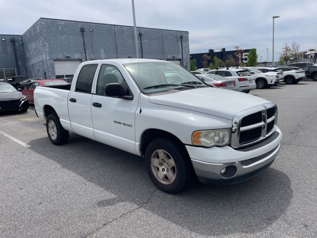 Bright White Clearcoat 2004 Dodge RAM 1500 SLT Quad Cab RWD Pickup Truck Rear-Wheel Drive 5-Speed Automatic