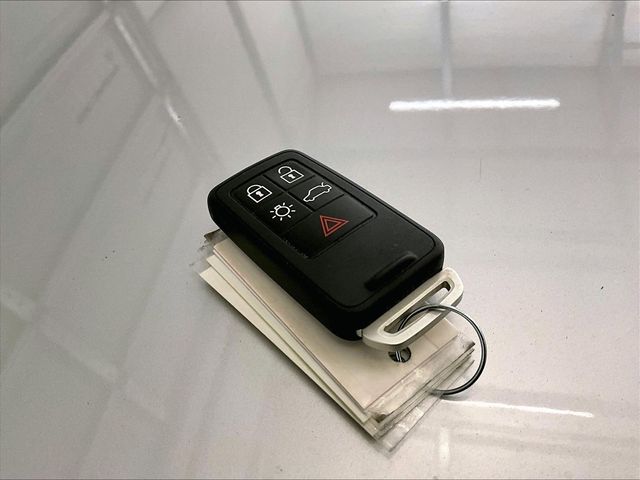 2018 Volvo S60 Inscription T5 Silver at Bob Ruth Ford