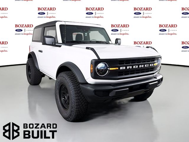Oxford White 2026 Ford Bronco SUV / Crossover Four-Wheel Drive Automatic