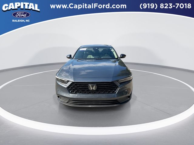Used 2023 Gray Honda EX image 3