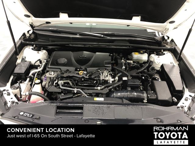 2018 Toyota Camry Hybrid LE 23