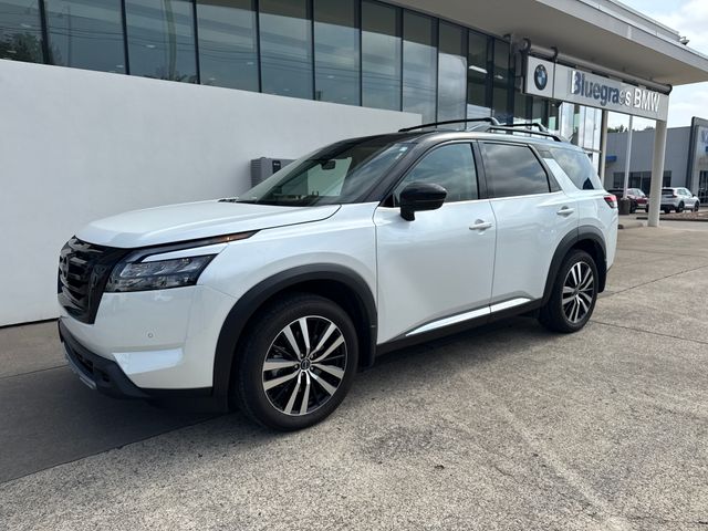 Everest White Pearl/Black 2025 Nissan Pathfinder SUV / Crossover All-Wheel Drive 9-Speed Automatic