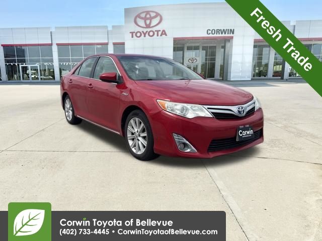 2014 Toyota Camry Hybrid XLE FWD