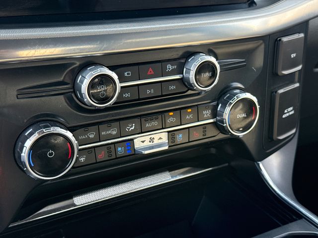 Used 2025 Gray Ford Lariat image 25