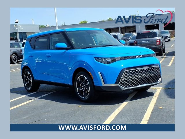 Surf Blue 2025 Kia Soul SUV / Crossover Front-Wheel Drive Continuously Variable Transmission