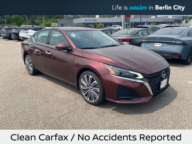 Garnet Pearl Metallic 2024 Nissan Altima Sedan All-Wheel Drive Continuously Variable Transmission