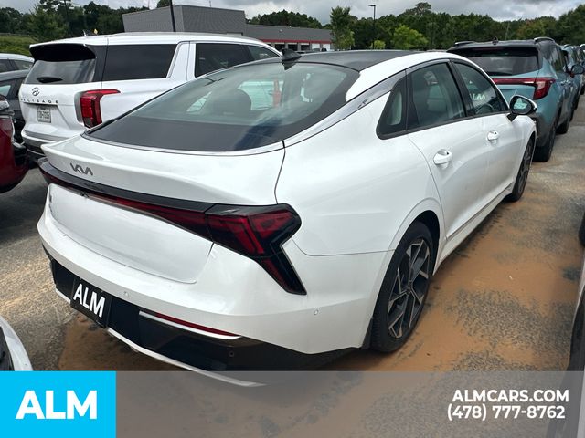 New 2025 Snow White Pearl Kia EX image 12