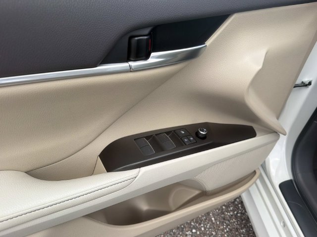 Used 2021 Toyota Camry Hybrid Sedan