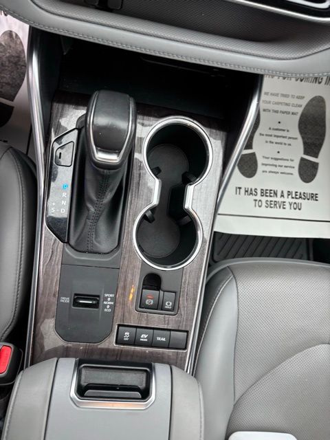 2021 Toyota Highlander Hybrid Platinum