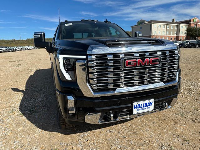 2026 GMC Sierra 2500HD Denali Crew Cab 4WD
