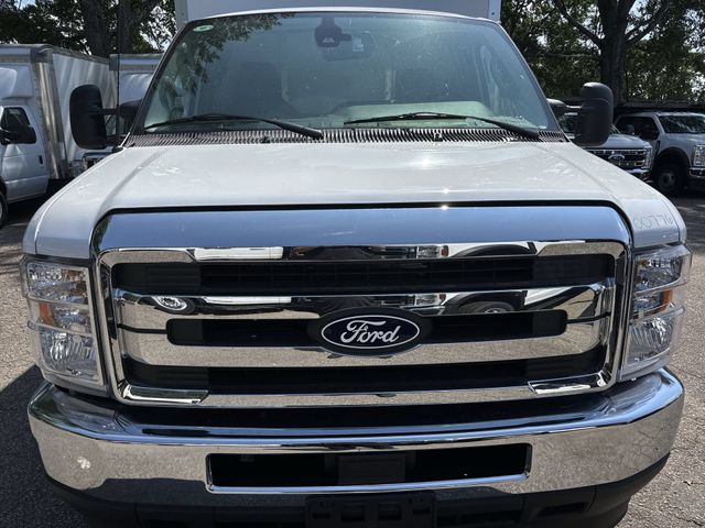 New 2027 White Ford 12FT BOX/RAMP image 10