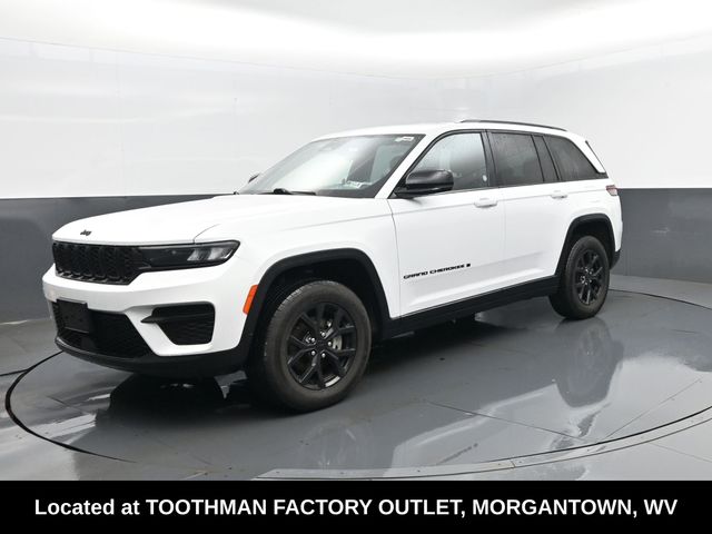 Bright White Clearcoat 2025 Jeep Grand Cherokee SUV / Crossover Four-Wheel Drive 8-Speed Automatic