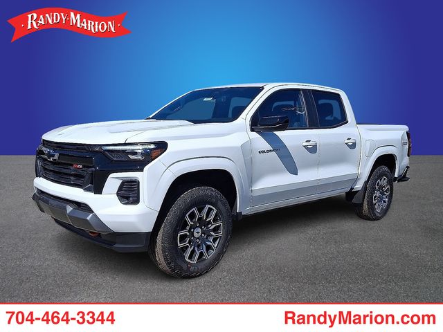 Summit White 2026 Chevrolet Colorado Pickup Truck Four-Wheel Drive 8-Speed Automatic