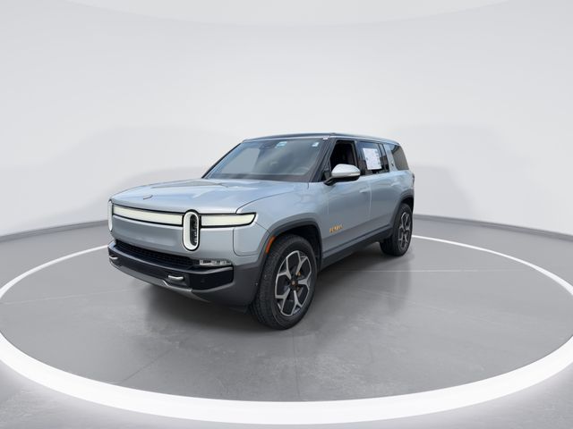 Used 2024  Rivian Adventure image 4