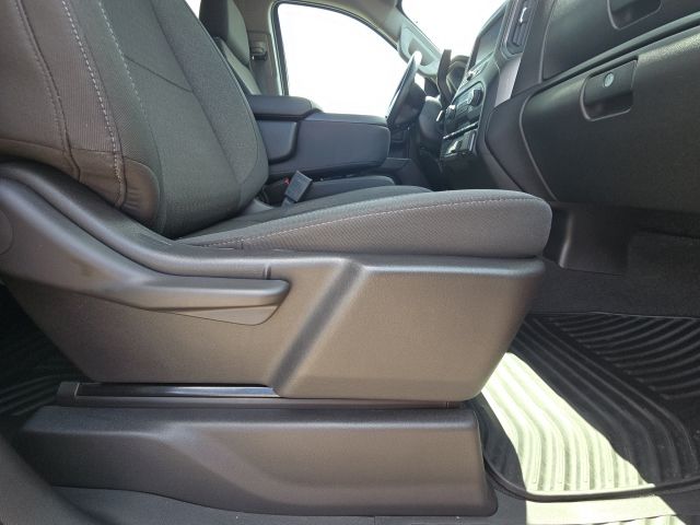 2026 Chevrolet Silverado 1500 Custom:46133A1