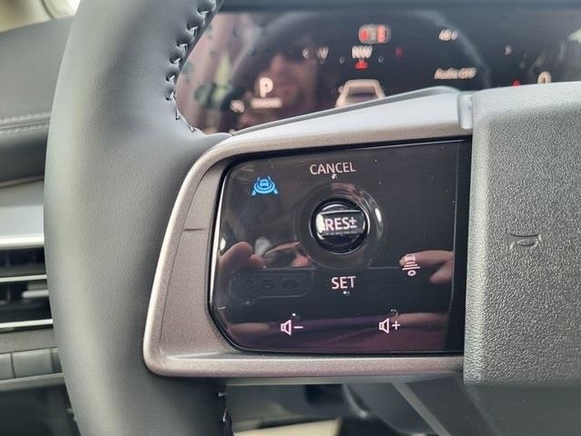 New 2026  Nissan SL image 24