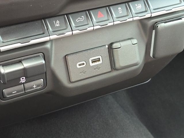 2024 Chevrolet Silverado 2500HD Custom:168699B
